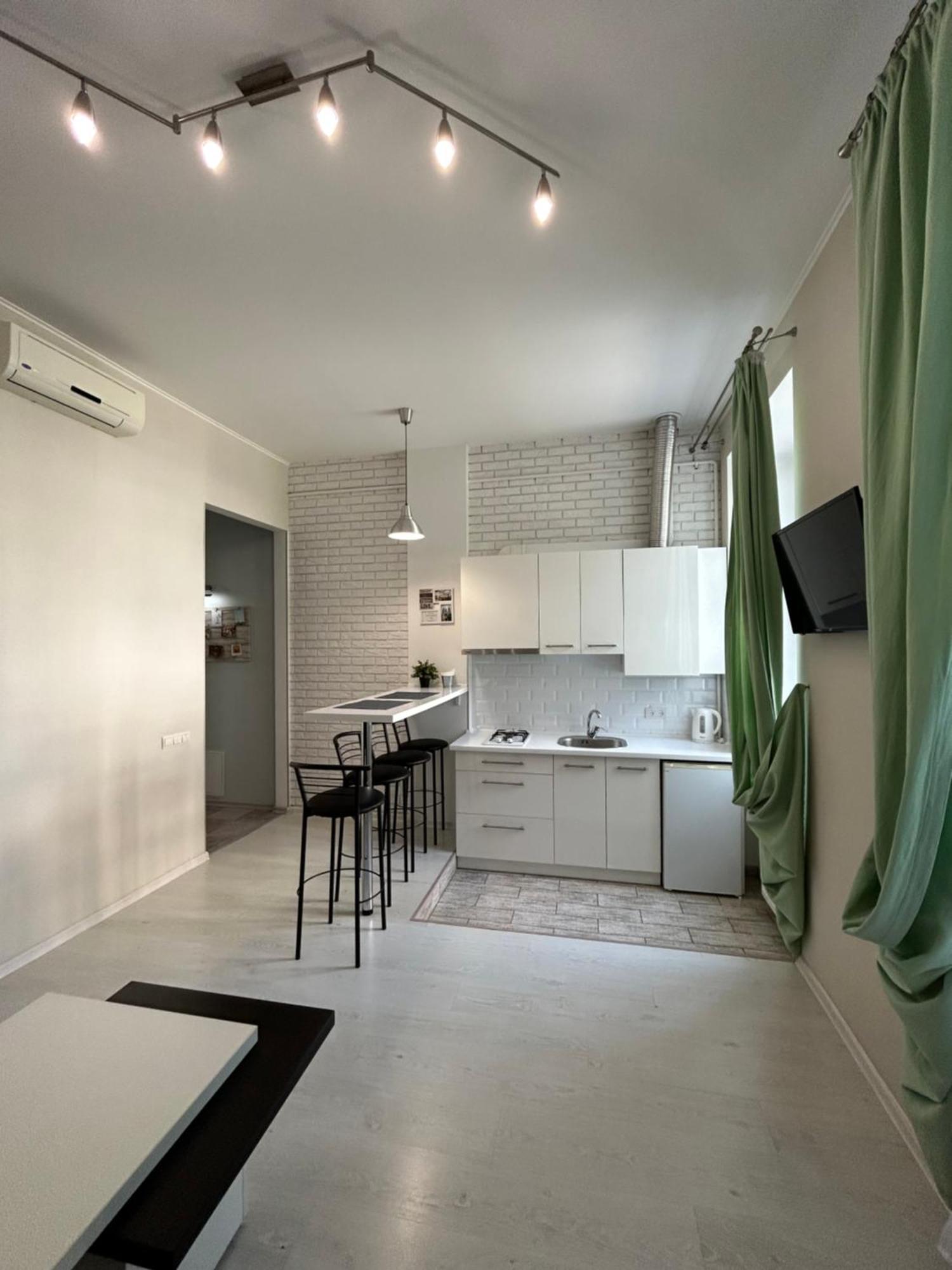 Modern Apartment In Old City Center Lviv Exterior foto
