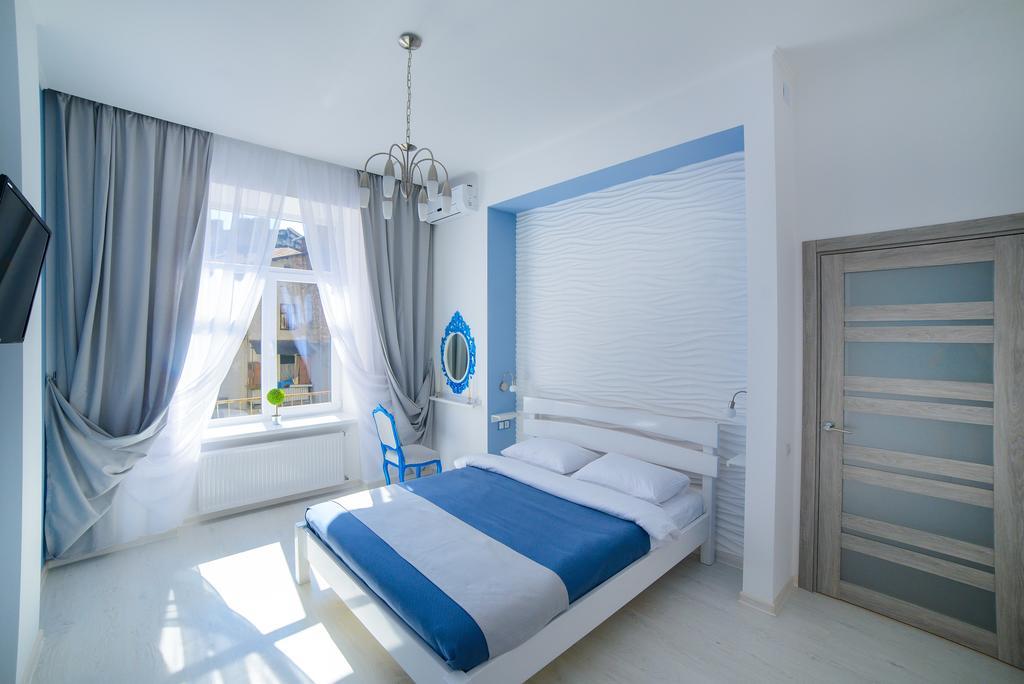 Modern Apartment In Old City Center Lviv Exterior foto